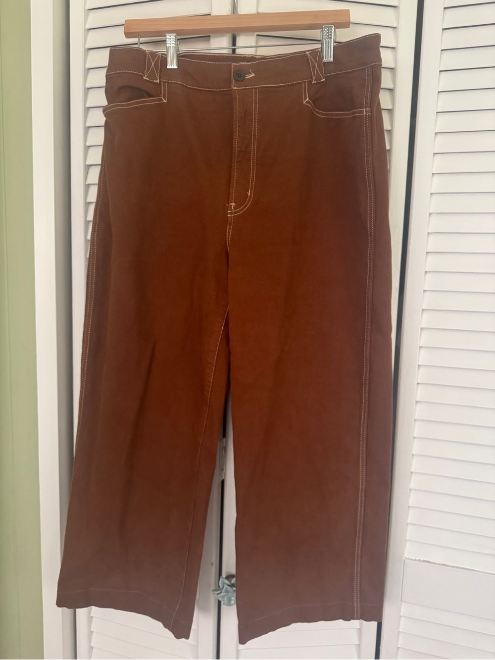 Madewell Emmett Wide-Leg Jeans in Warm Brown with Contrast Stitching